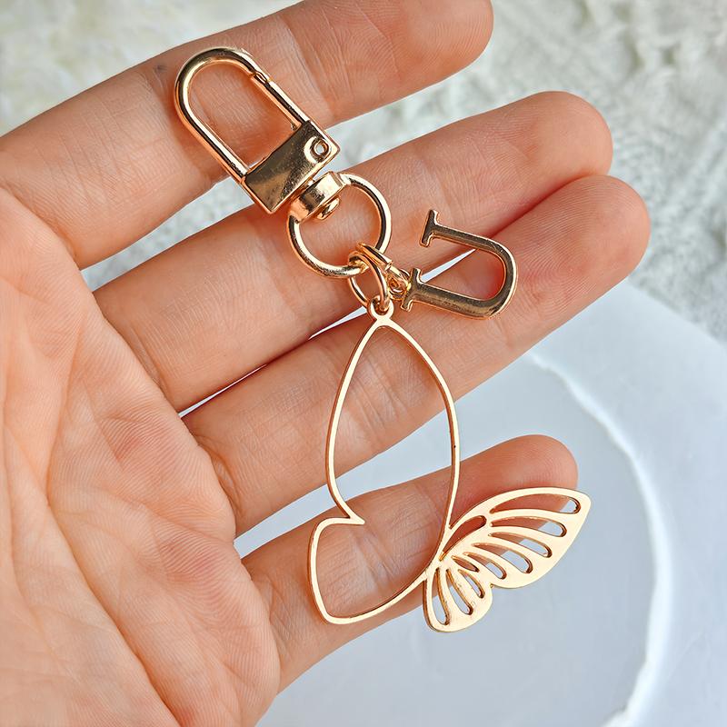1PC Alphabet Luxury A-Z Fashionable Keychain Vintage Alloy Artistic Gold Hollow Butterfly Elegant