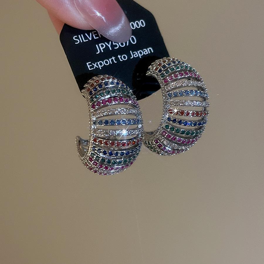 

Exquisite Silver Plated Copper C Shaped Stud Earrings For Women Rainbow Cz Cubic Zirconia Hollow Out Chunky Party Jewelry