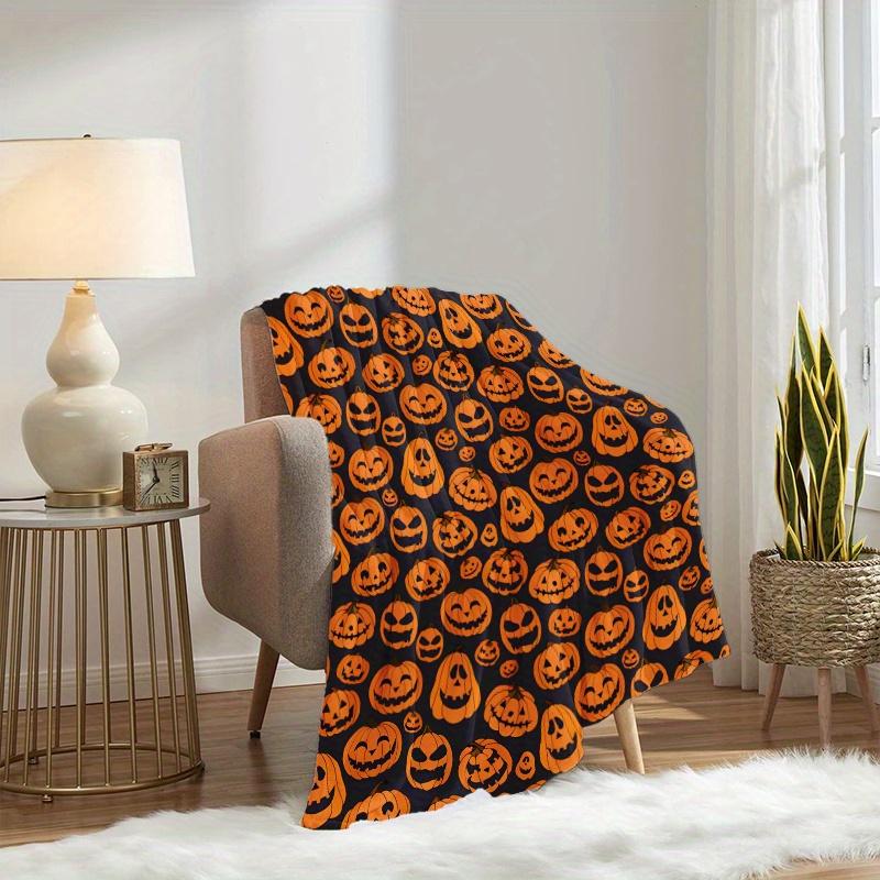 Comfortable Retro Halloween Themed Pumpkin and Bat Patterned Flannel Blanket Soft and Warm Multifunctional Ideal Gift Blankets