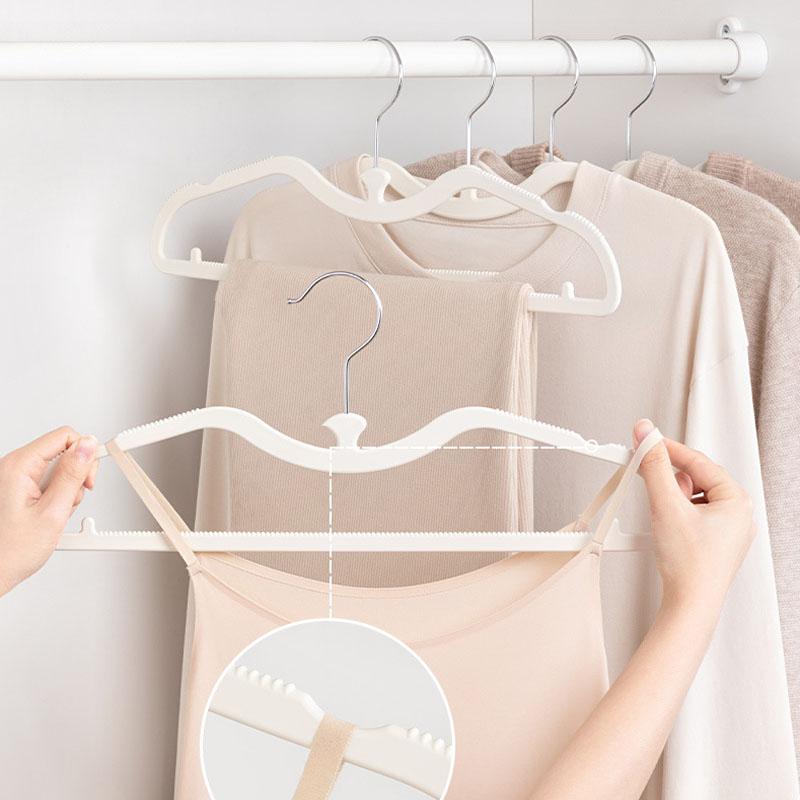 5pcs Short Neck Rubber Clothes Hangers Anti-slip Design Pet T-shirt Skirt Towel Drying Racks Space Saving Storage Clothes Hanger