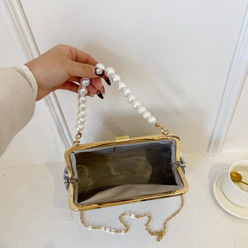 Chinese Cheongsam Style Women's Bag  Crossbody Shoulder Bag  Chain Beads  Embroidered Flower Pattern  New