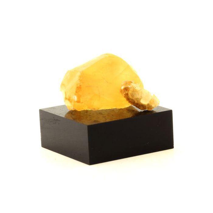 Pierres et Minéraux. Calcite. 305.0 ct. La Sambre Quarry, Landelies, Belgique.