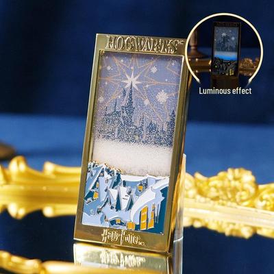 Harry Potter Castle 3D Luminous Quicksand Fridge Magnet - Creative Retro Gift