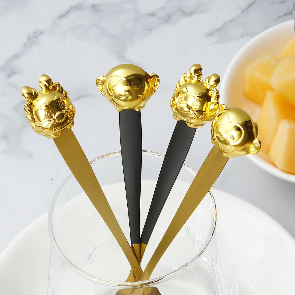 1 ks kreslená vidlička na ovoce nerezová mini vidlička dětská párátko na dortové ovoce jídelní doplňky party dekorace