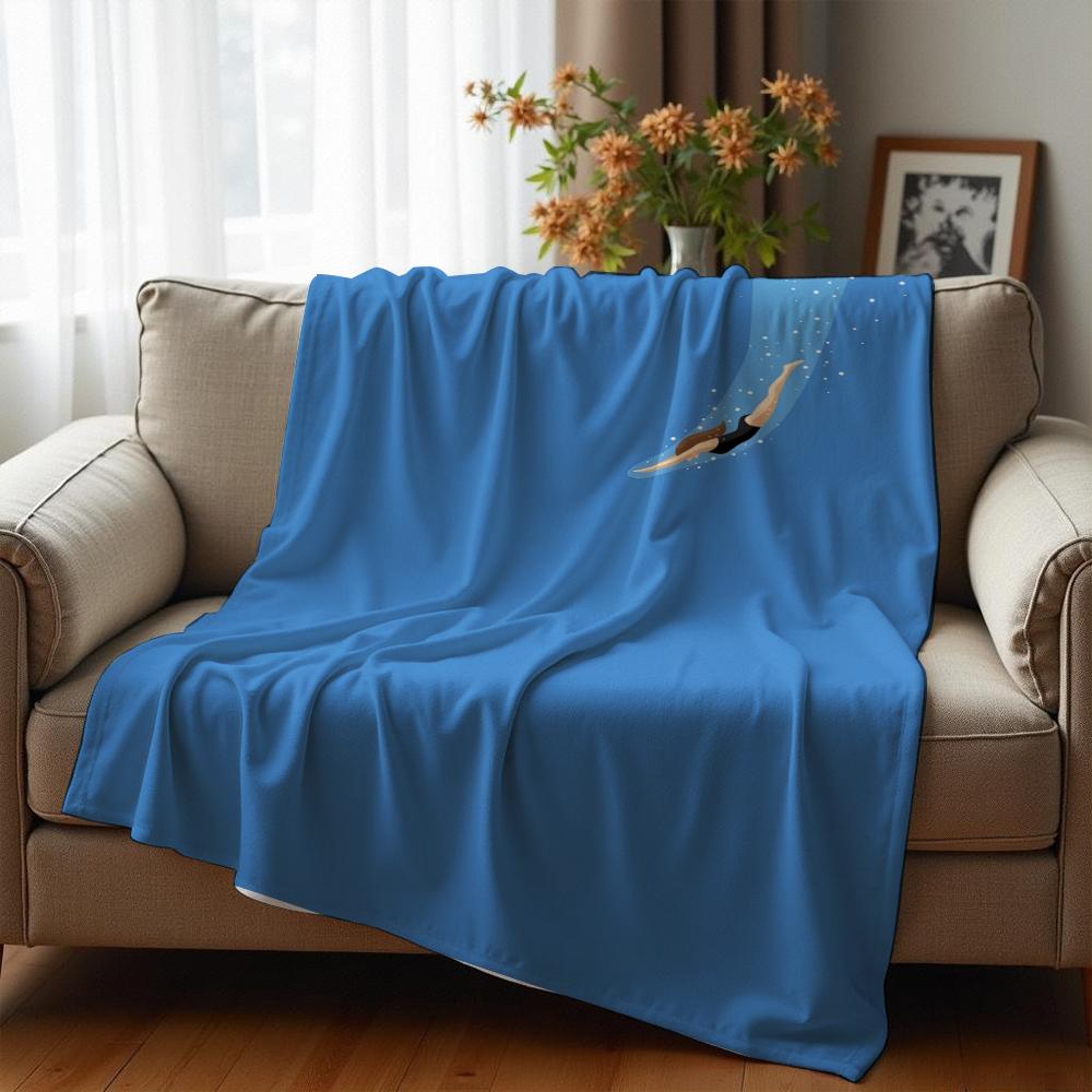 Minimal Cream Strawberry Anime Cartoon Flannel Blanket Soft Warm Throw for Bedroom Sofa Car Kids Holiday Gift