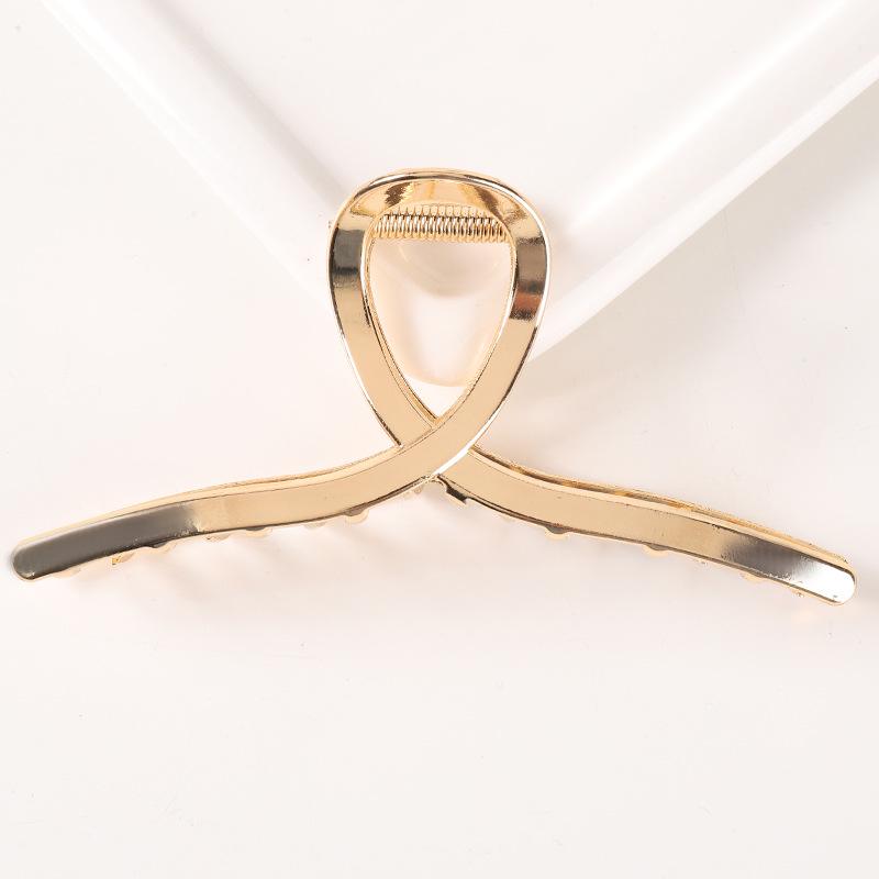 Shark Clip 2022: Fashionable Butterfly Hair Claw, Elegant Large Floral Design for Ponytail and Back of Head Styling