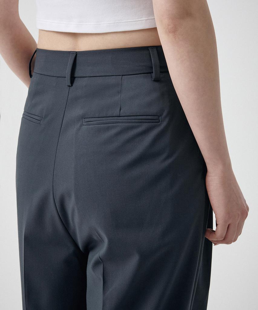 MUSINSA STANDARD WOMAN [Cooltandard] Women'S Semi-Balloon Hidden Banding Slacks [Iron Gray]
