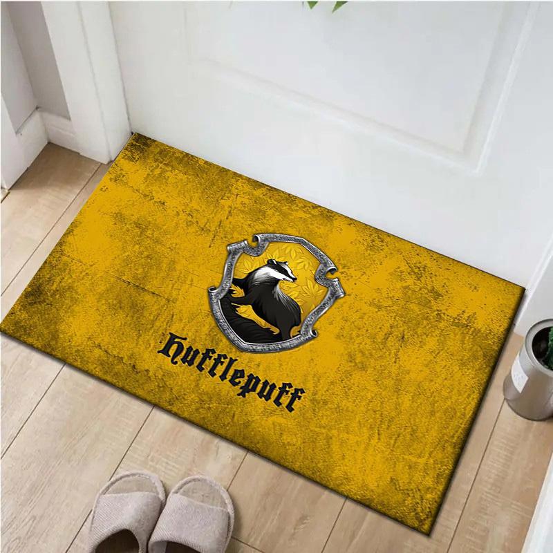 

1pc Office Carpet Chair Mats Hufflepuff Badge Perfect for Office Chairs, Living Rooms, Or Bedrooms,Polyester Carpet.HDT202 60cm by 90cm