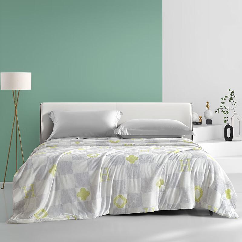 

Softnie Berg Summer Cool Quilt