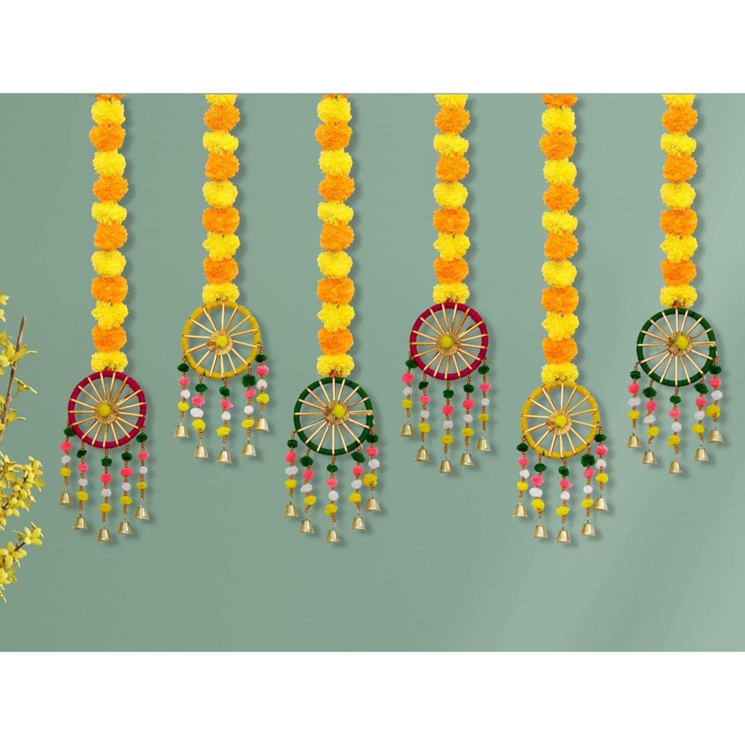 

Ручная работа Бархатцы Пушистые Цветы с Кольцом Колокольчиком Подвесной Латкан Торан Для Дома, Фестиваля, Свадьбы, Украшения Комнаты для Пуджи в Храме (Упаковка из 6 шт.)
