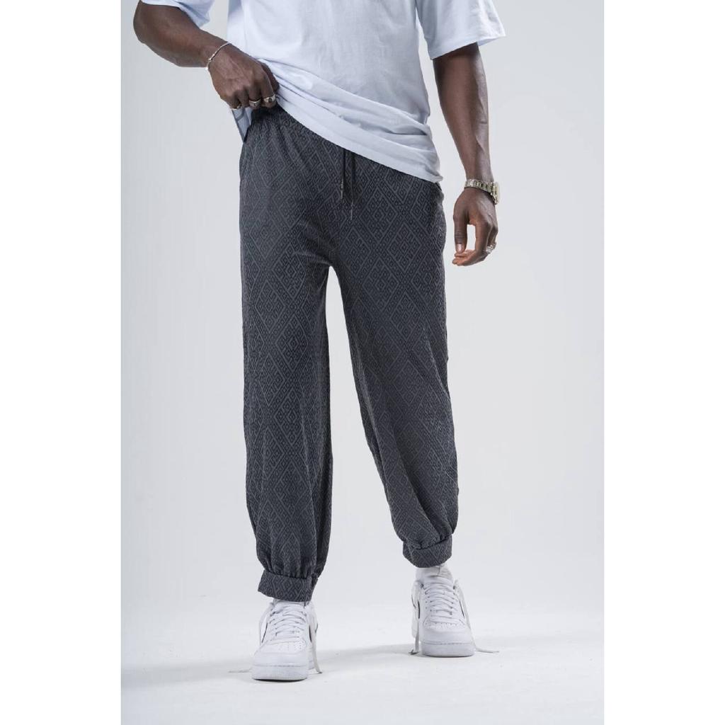 Unisex Shawar With Elastic Waist.