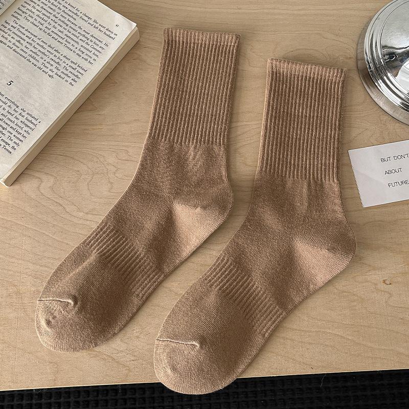 

Мужские весенне-осенние однотонные дезодорирующие влагопоглощающие спортивные носки-гольфы из хлопка 1 pair кофейный