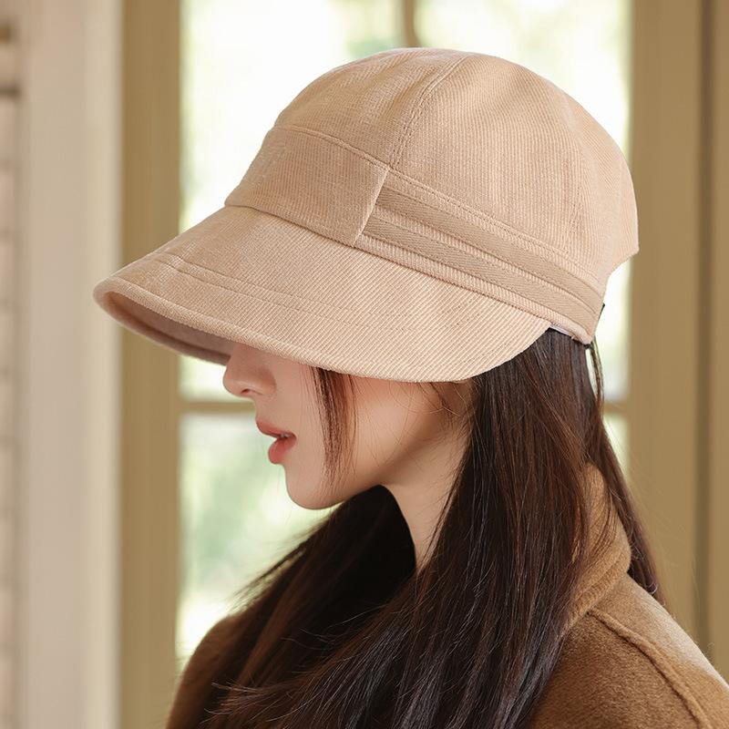 

Autumn and winter hats, women s high-end casual versatile cap, large brim to show the face, small equestrian hat tide One Size