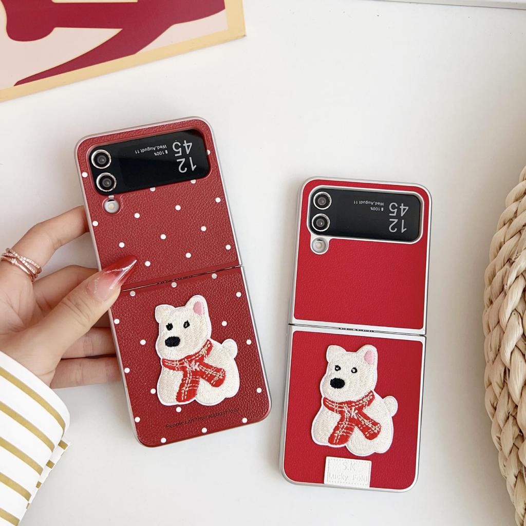 Pouzdro na telefon Samsung Z Flip 3-7 s texturou kůže, vyšívaným šátkem a motivem štěněte