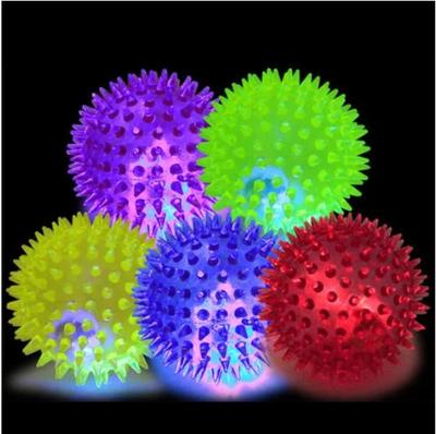 6 τεμ. Light Up Spike Balls Fetching Dogs Play Toys Flashing Lights Squeaker Small