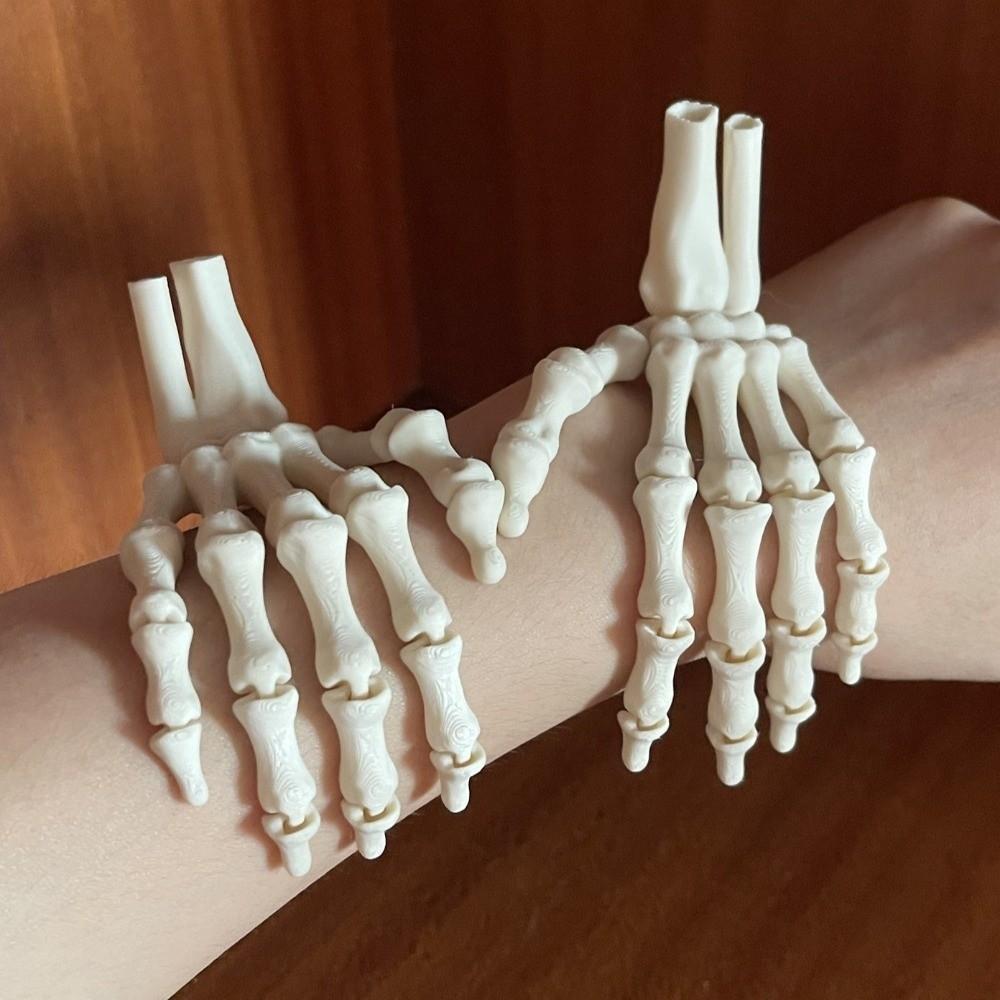 3D Printed Skeleton Hand Flexible Joint PLA Material Hand Bone Ornaments Realistic Design Creative Ghost Halloween Props