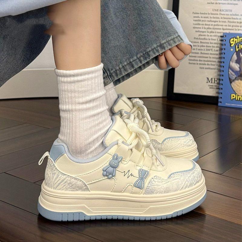 Sky blue board shoes spring and autumn 22 new heart bear high value student thick sole