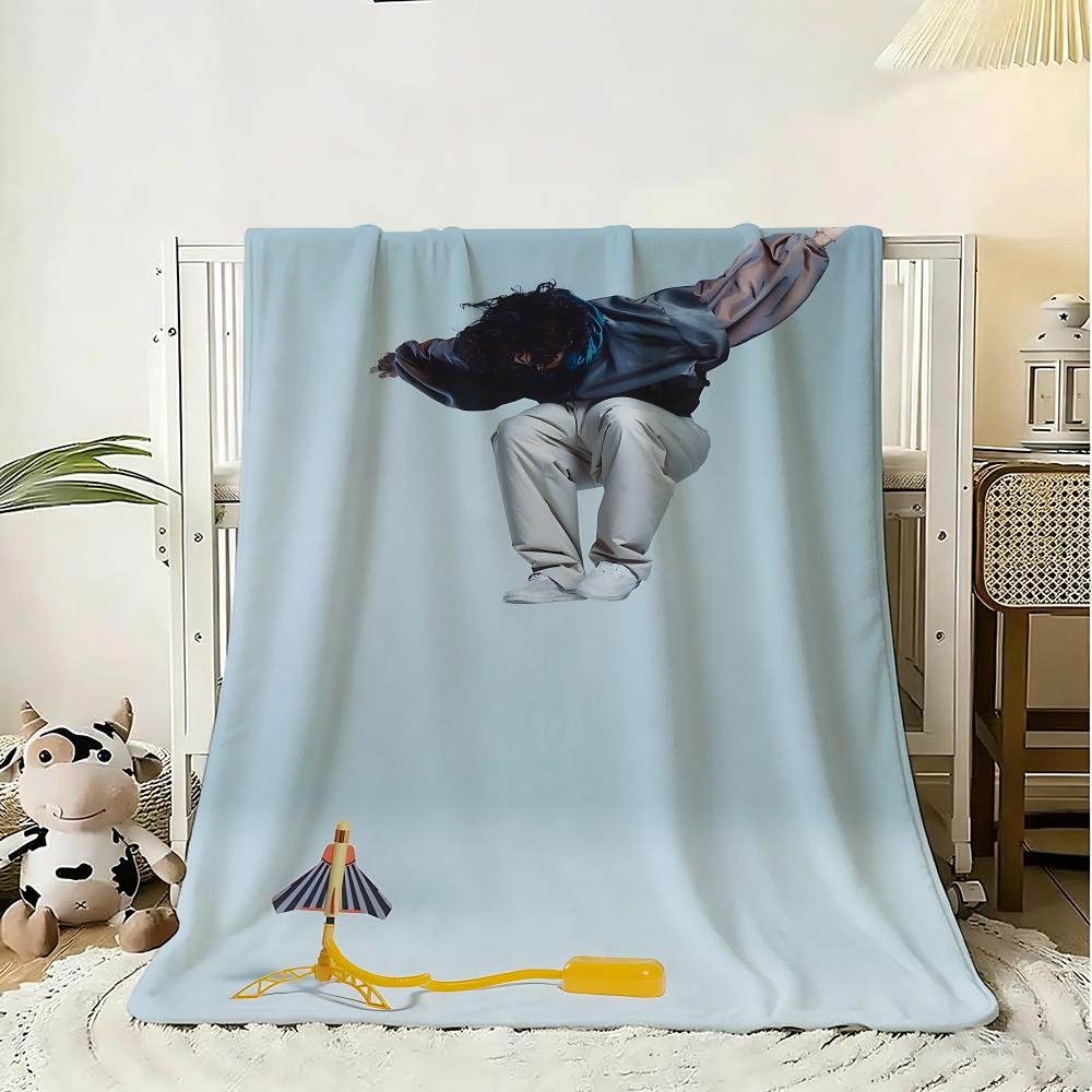 Pop Singer Dominic Fike Throw 240g Flannel Blanket Lightweight Soft Skin-friendly Summer Thin Throw Blanket