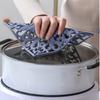 3Pcs/Set 18x18cm Scald Preventing Pot Holder Silicone Pad Hollow Flower Heat Insulation Square Mat