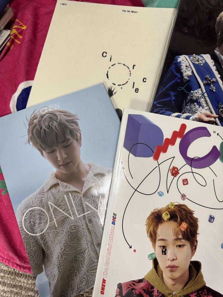 [USED] SHINee Onew CD Acrylic Stand Incense 7-Piece Set