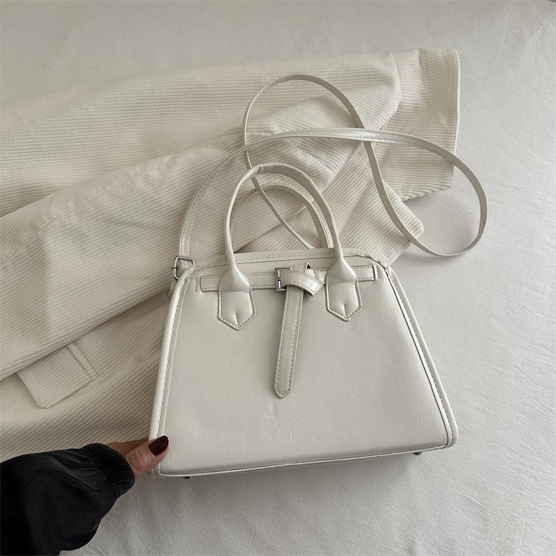 Retro Trend Small Square Bag Women's 2025 New Large-capacity Fashion Shoulder Bag Versatile Messenger Bag Shell Bag