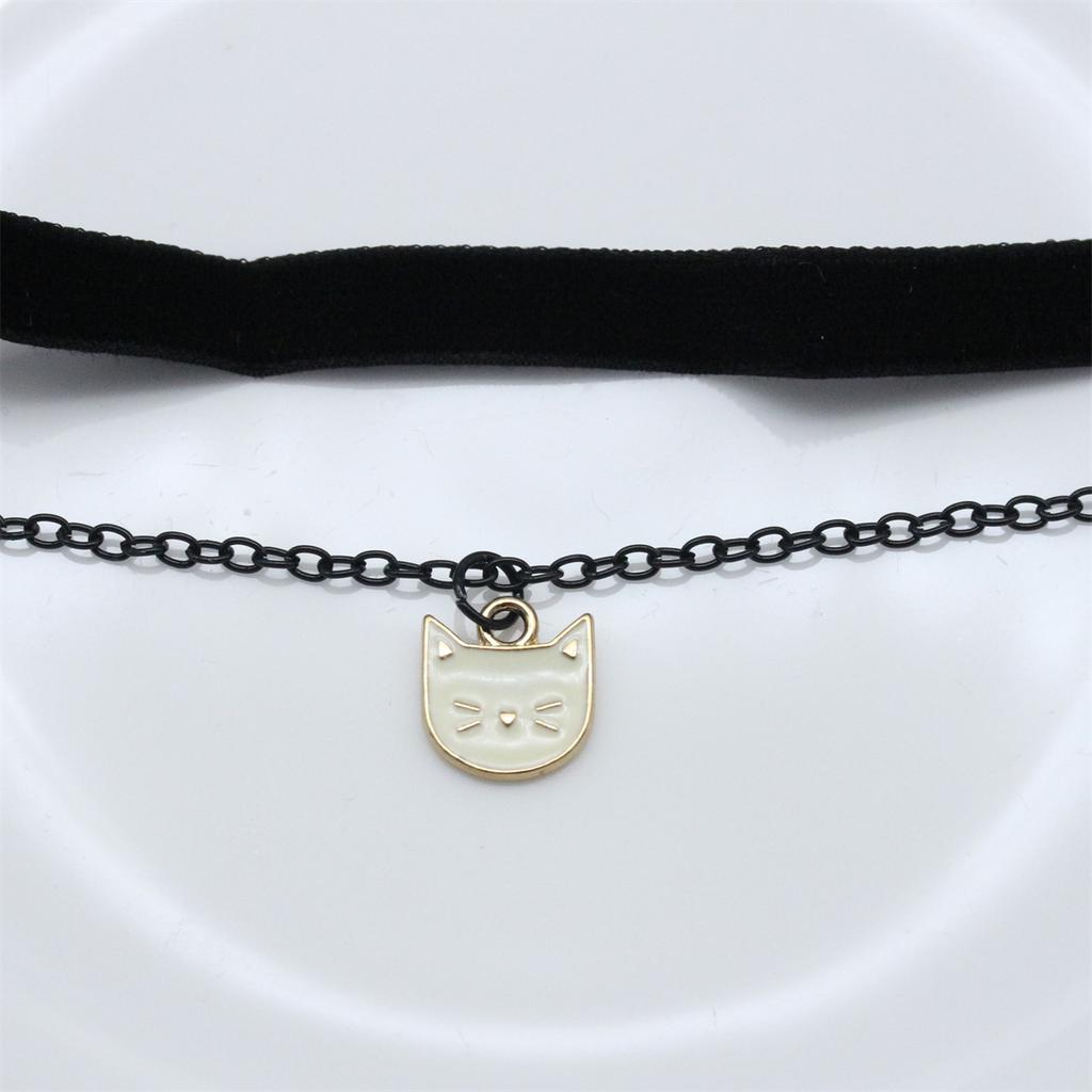 Cute Cat Pendant Necklace Minimalist Design Black Velvet Chain Fashionable Jewelry For Cat Lovers
