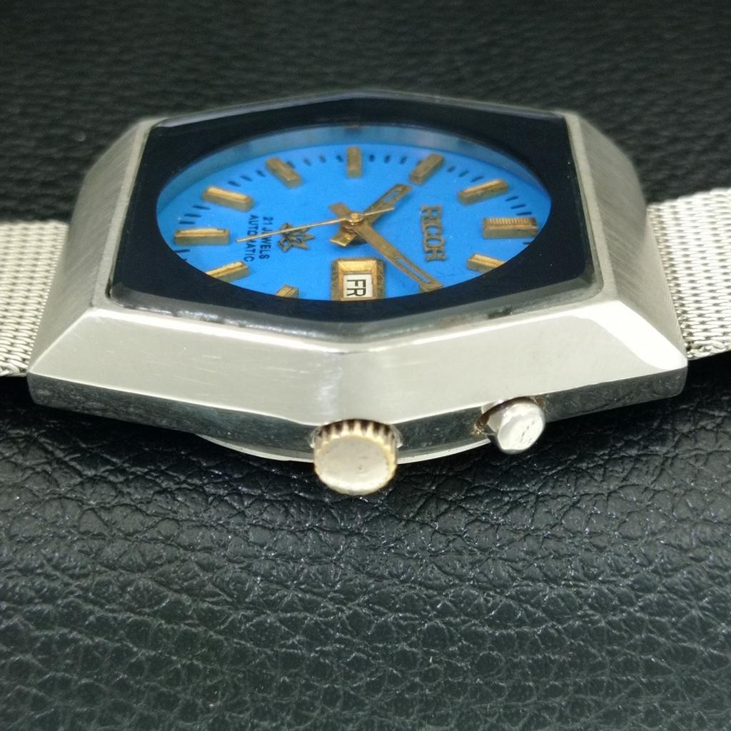 VINTAGE RICOH R31 AUTOMATIC JAPAN MENS SKY BLUE COLOR DIAL WATCH a707920-1