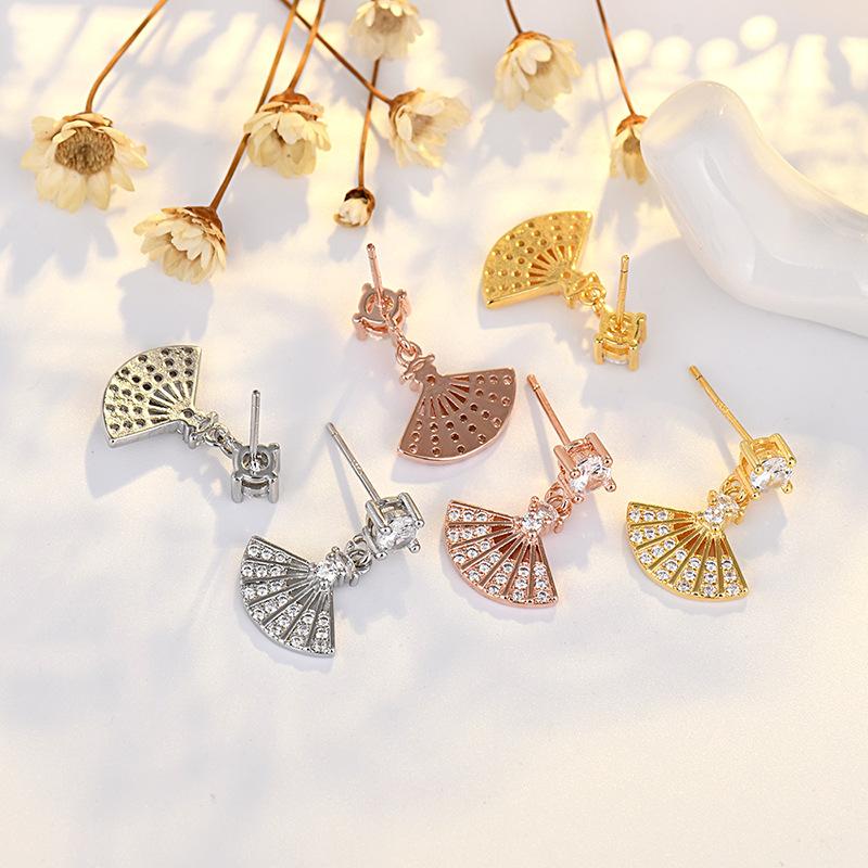 High-end Needle Earrings Small Skirt Simple and Versatile Earrings Fan-shaped Earrings for Women