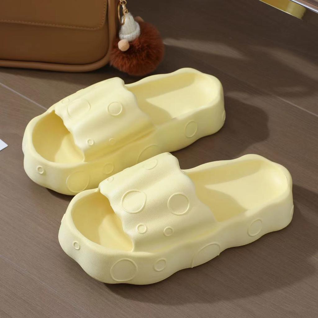 Slippers Women Wear Super Thick Soft Soles Step On Shit Feeling Summer Home Indoor Red Slippers Trend High-end Women's Shoes