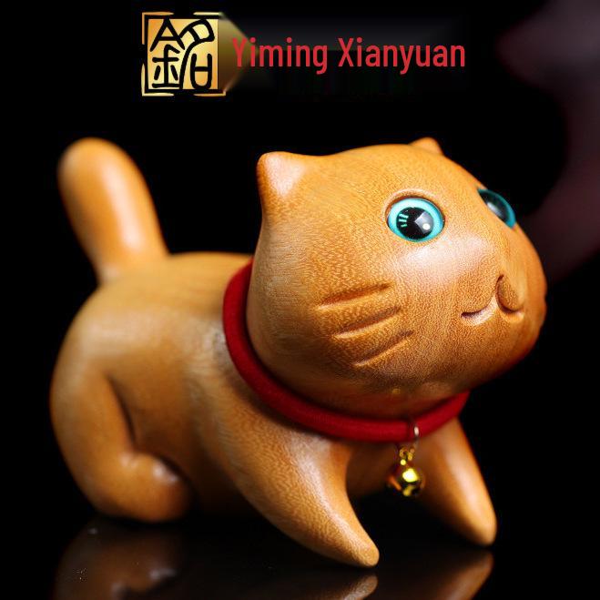 Confident Cat Buxus Wood Carving: Cute Cartoon Kitten Ornament and Handcrafted Wood Hand Grip.