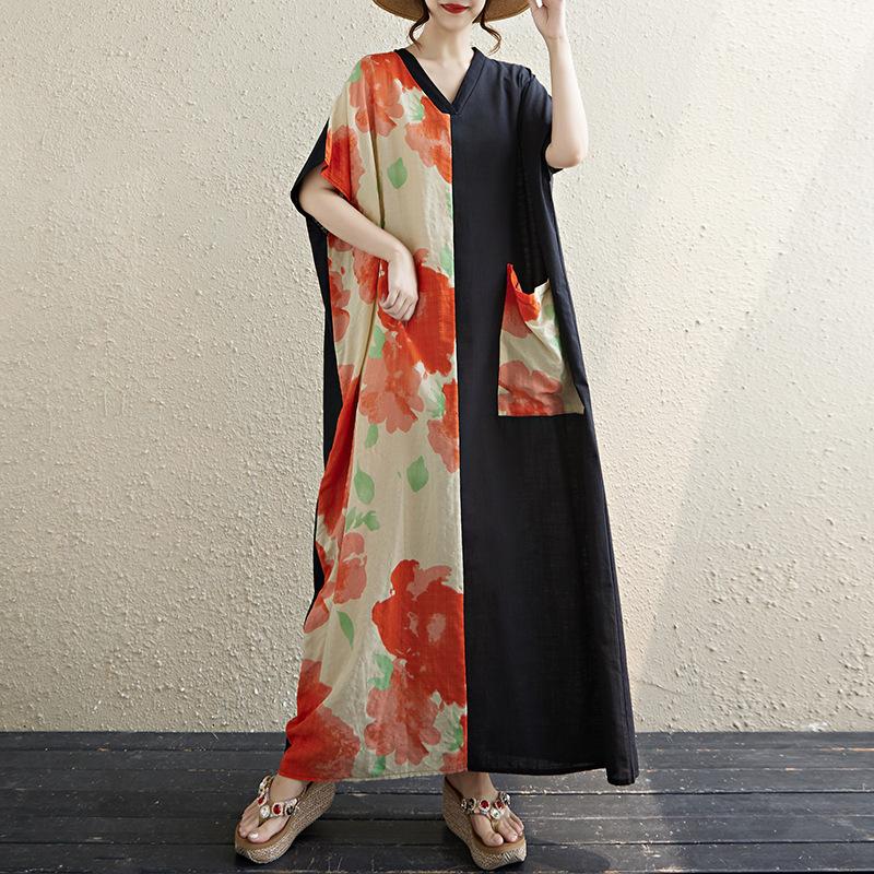 A Short-sleeved Color-blocked Long Dress with A Retro Cotton and Linen V-neck That Hides The Figure and Makes One Look Slimmer