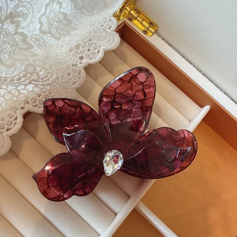 Trendy Star-Style Triangle Bougainvillea 3D Acetate Claw Clip with Exquisite Diamond-Encrusted Elegance for Women, High Quality