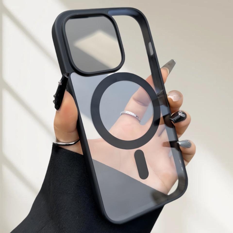 

Магнитный чехол для телефона Apple 17: Прозрачный, Ударопрочный, Совместимый с моделями iPhone 13, 14 и 15 Pro. 16 Pro чёрный