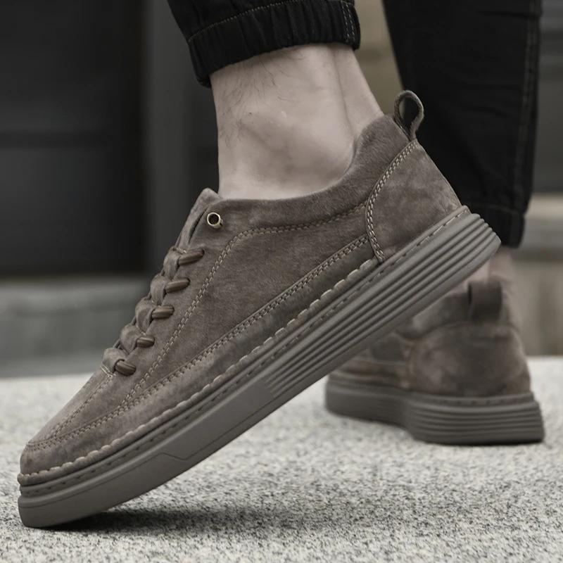 Fashion 2025 New Men Genuine Leather Outdoor Walking Shoes Casual Leather Flat Designer Oxford Shoes Youth Fashion Antiskid Board Shoes