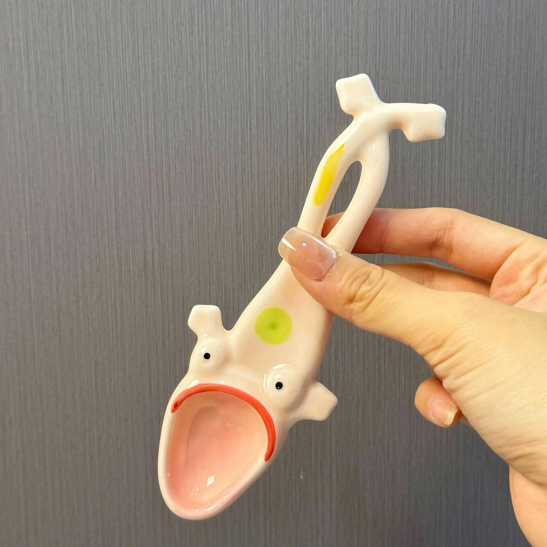 Ложка в форме лягушки, керамическая длинная ручка, уродливая и милая ложка в форме жабы, десертная ложка, забавная и милая ложка розовый