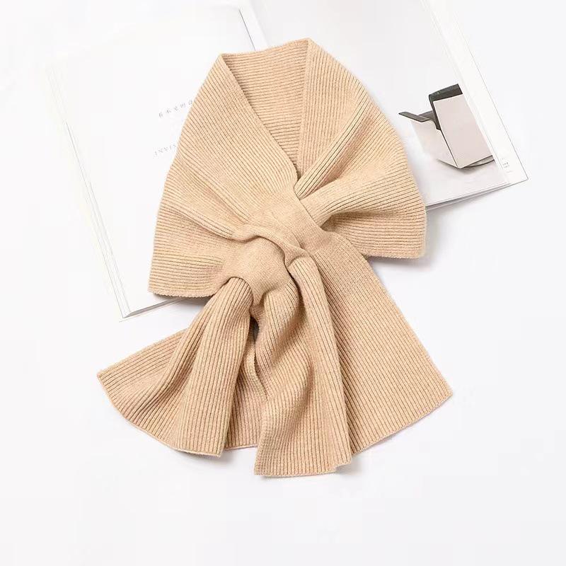 

Korean Style Beige Grey Knit Wool Women s Winter Scarf: Short, Versatile Neck Protector 80-100cm