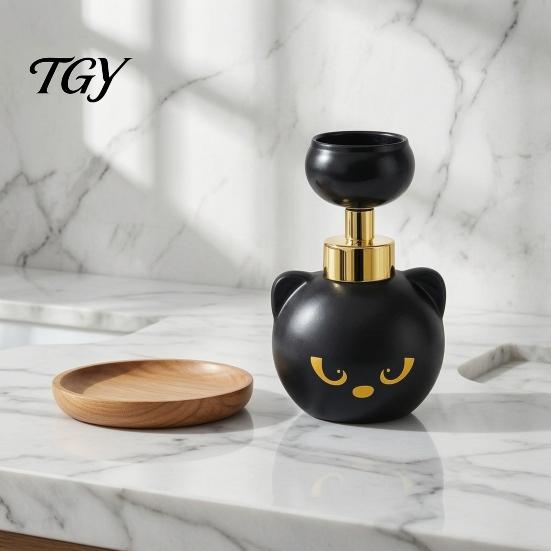 Fun Kitchen Soap Dispenser Cat Paw Foaming Dispenser, Cartoon Pressing Bubbles Halloween Themed Home Accessories Refillable Decorative Hand