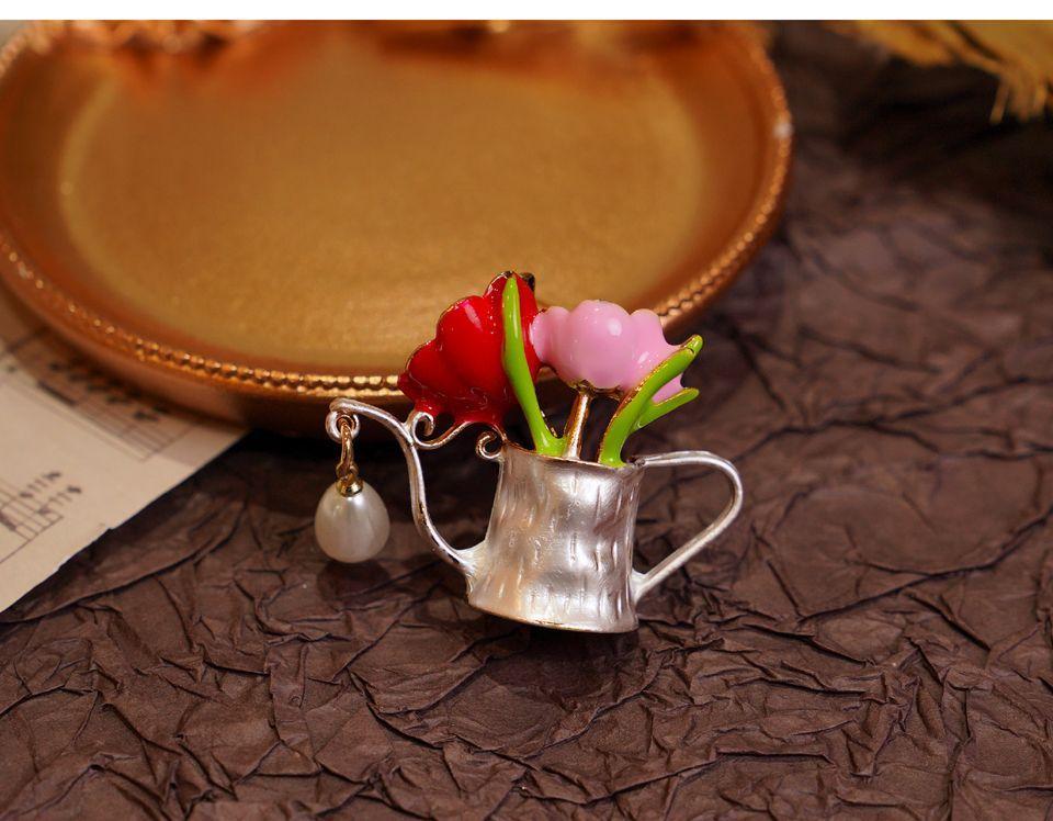 French Rustic Style Flower Kettle Brooch Pin, Elegant and Versatile, Ideal Accessory for Women's Fashion