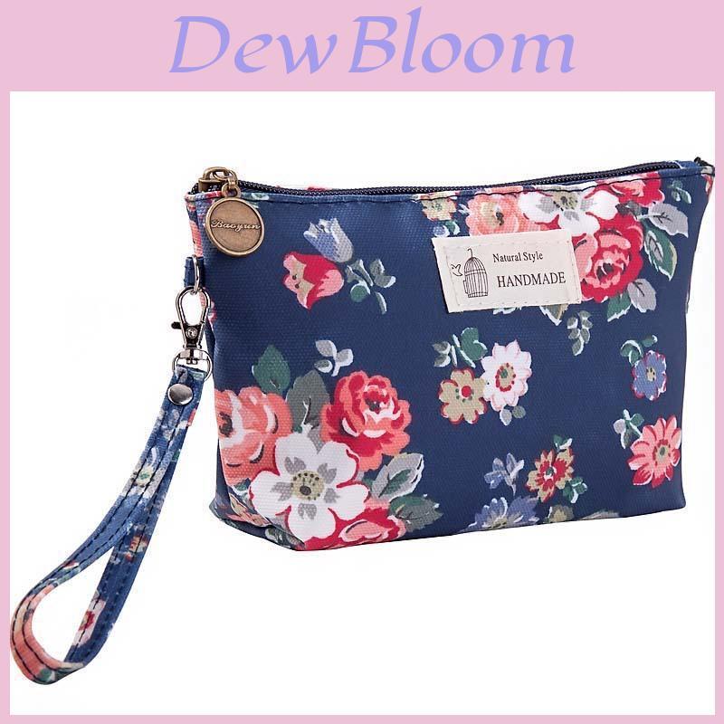 Portable Waterproof Printed Cosmetic Bag Travel Ladies Zipper Handheld Toiletry Bag Multifunctional Storage Bag In Modern Minimalist Style
