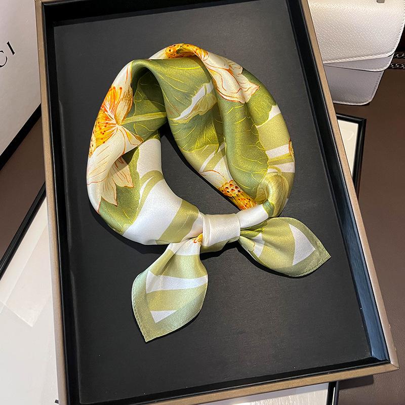 Beige Silk Silk Scarf Small Square Scarf Women's Versatile 111 Mulberry Silk Headband Small Silk Scarf Fashion Small Scarf with Shirt