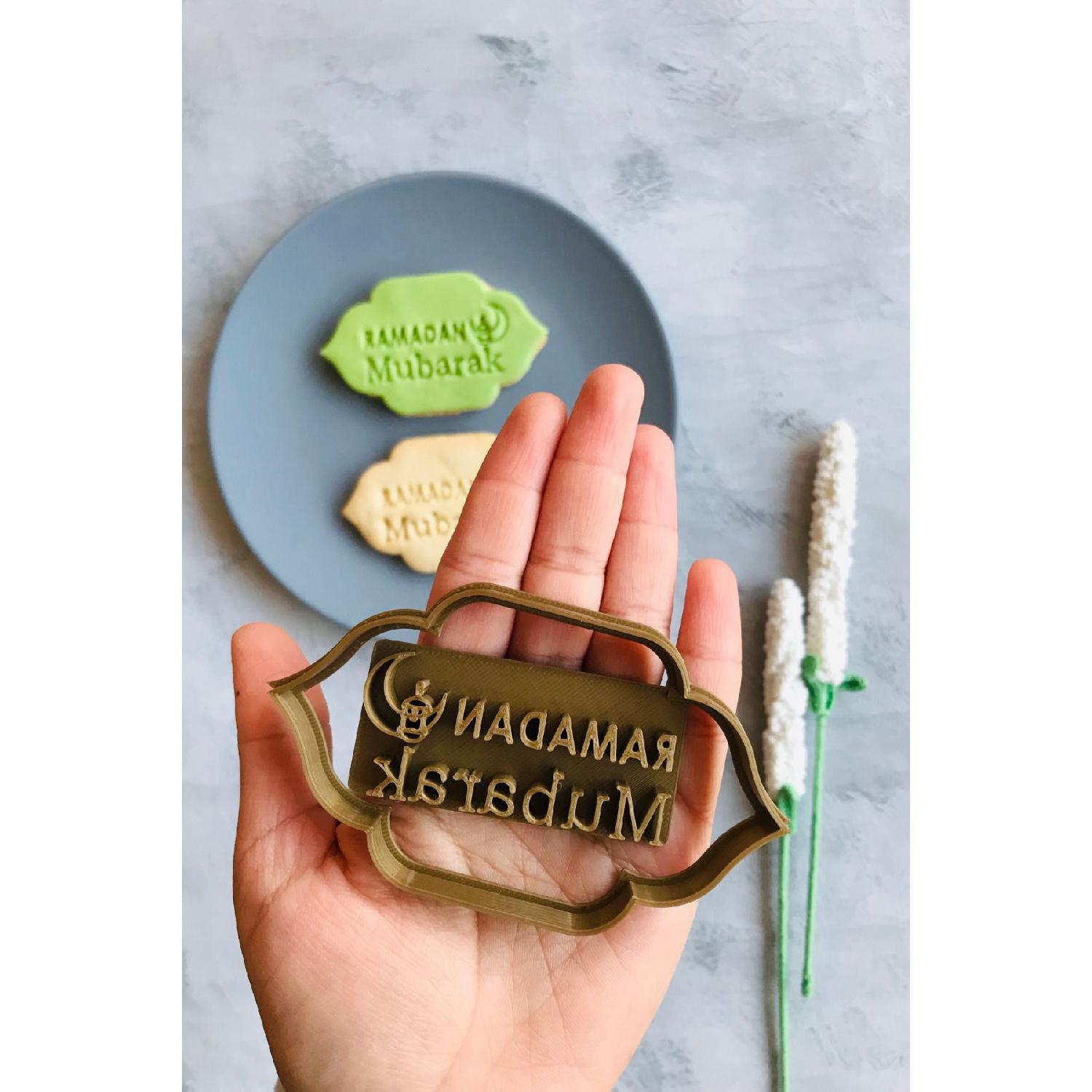 

Ramadan Mubarak Written Cookie Mold/cookie/ceramic/polymer Clay