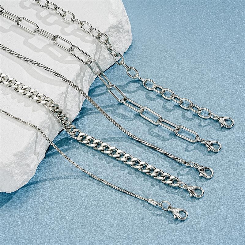 5 Stück/Set Neues mehrschichtiges ineinandergreifendes Kettengliederarmband in Silberfarbe Retro-Armreif für Damen Feiner Modeschmuck Hochzeitsfeier Geschenke