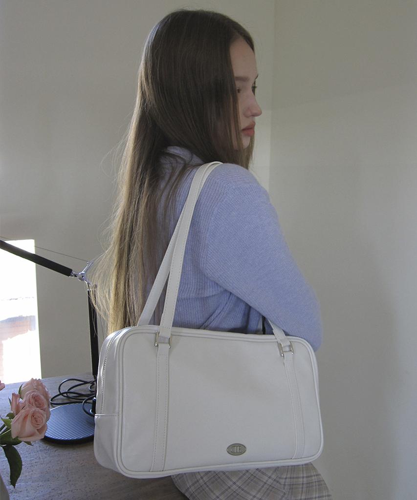 Dumaro Journey Shoulder Bag / Ivory