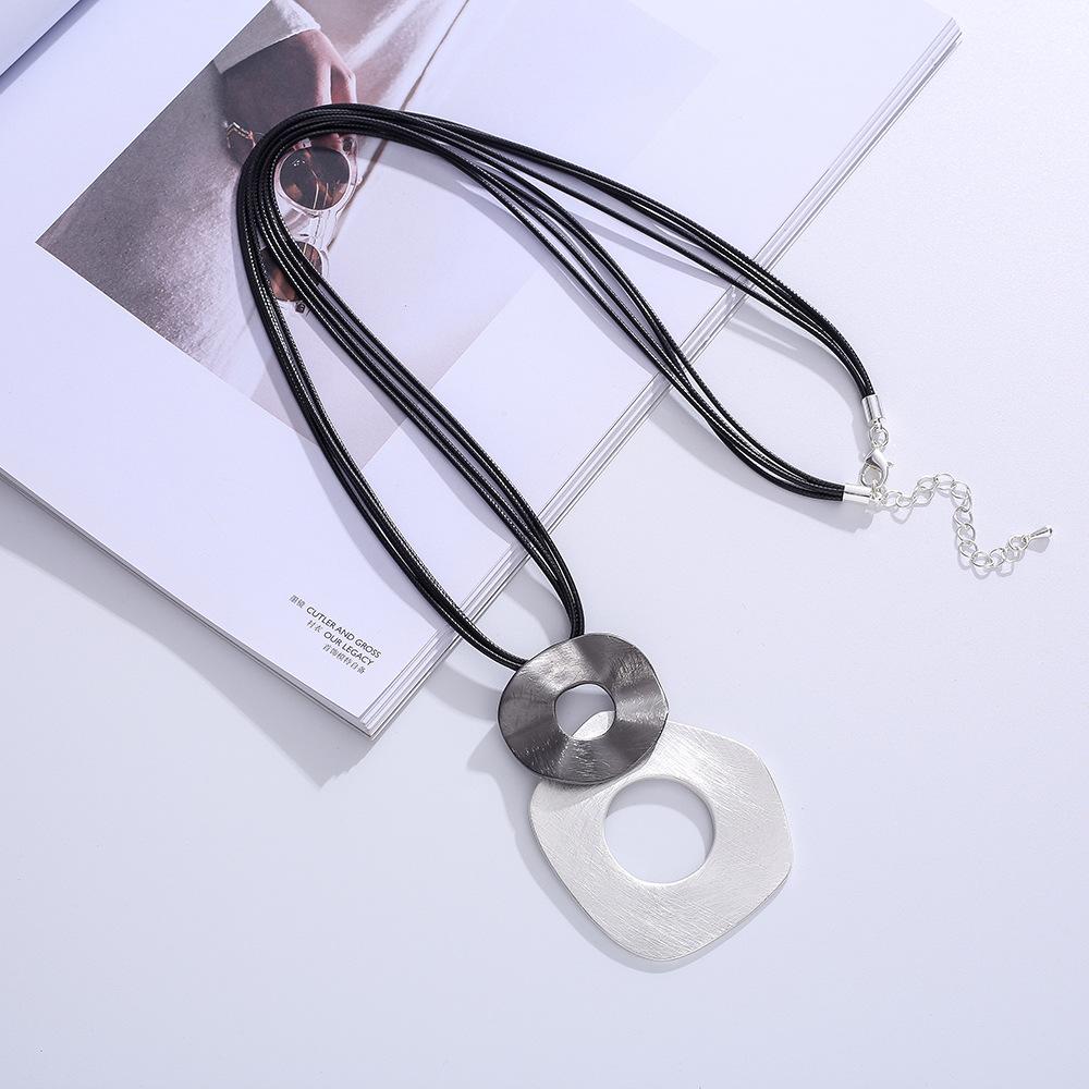 Alloy Korean version fashion European and American geometric metal exaggerated brushed autumn and winter sweater chain