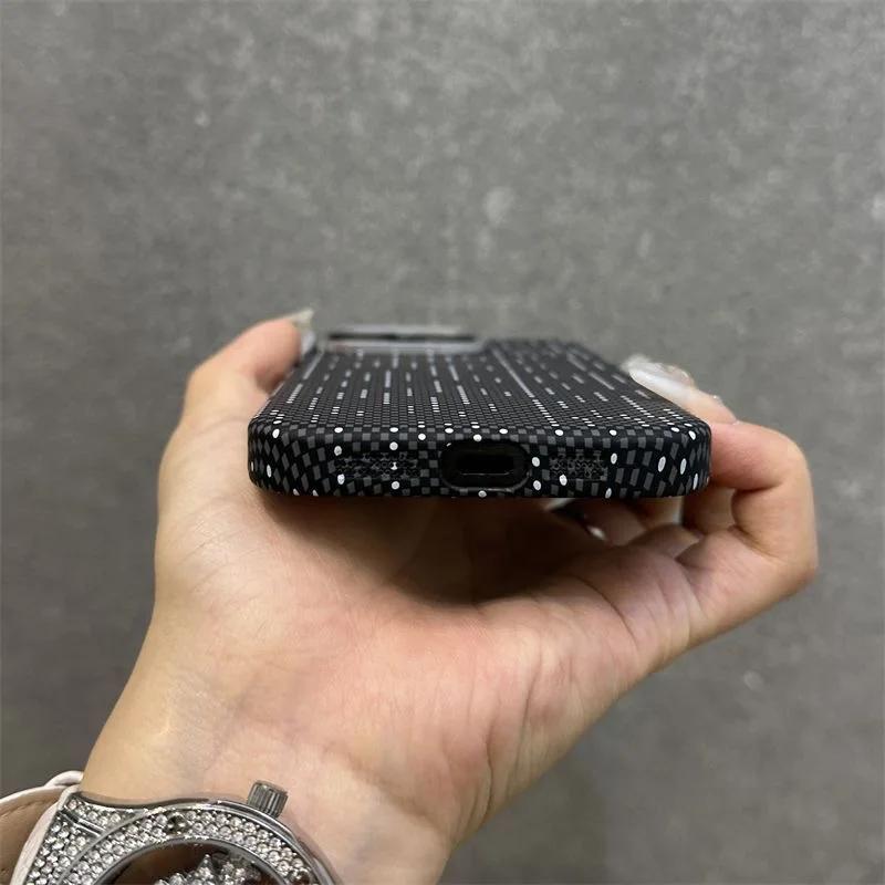 New Luxury Carbon Fiber Texture Magnetic Phone Cases For iPhone 15 12 13 14 Pro Max Magsafe Case Matte PC Hard Shockproof Cover