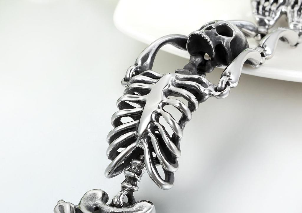 JewelryWe Men's Fashion Simple Gothic Skull Bracelet, Stainless Steel, Valentine's Day Gift, Black or Silver