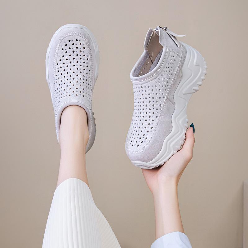 Thick-soled Heightened Hollow Hole Shoes, New Summer Lightweight, Comfortable and Breathable Hole Hole Dad Shoes