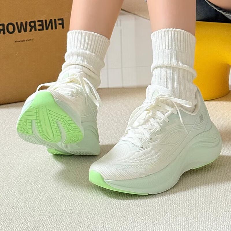 Anta Women s Leaf Series Running Shoes US 6.5