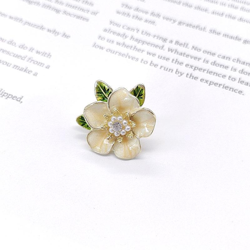 Elegancka broszka z perłowym kwiatem: Luksusowa damska przypinka i klips do biżuterii do akcesoriów odzieżowych