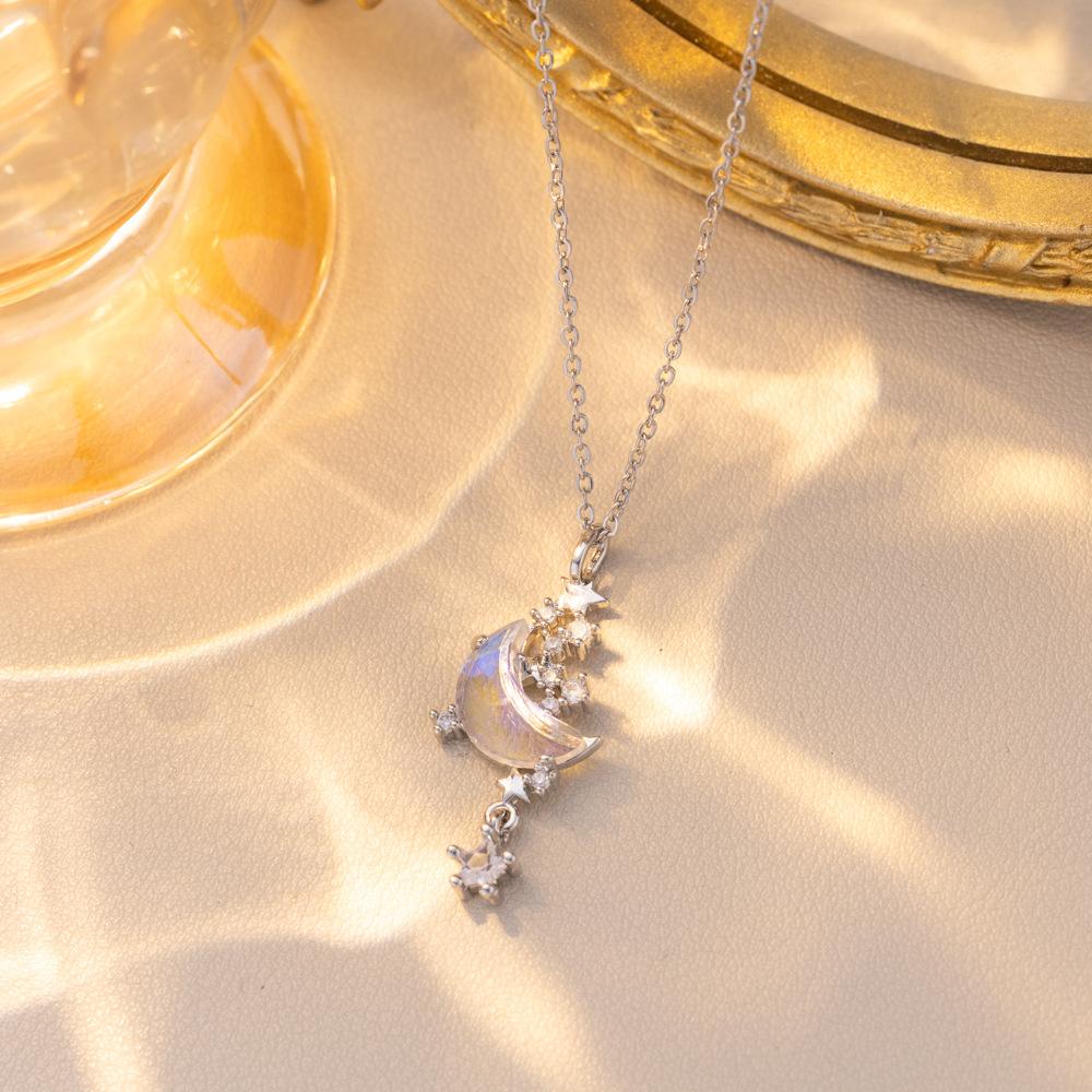New‑Season Moon‑Splash Galaxy Women Necklace, Niche Short‑Style Fresh‑Temperament Versatile Sweet Moon‑Motif Collarbone Chain